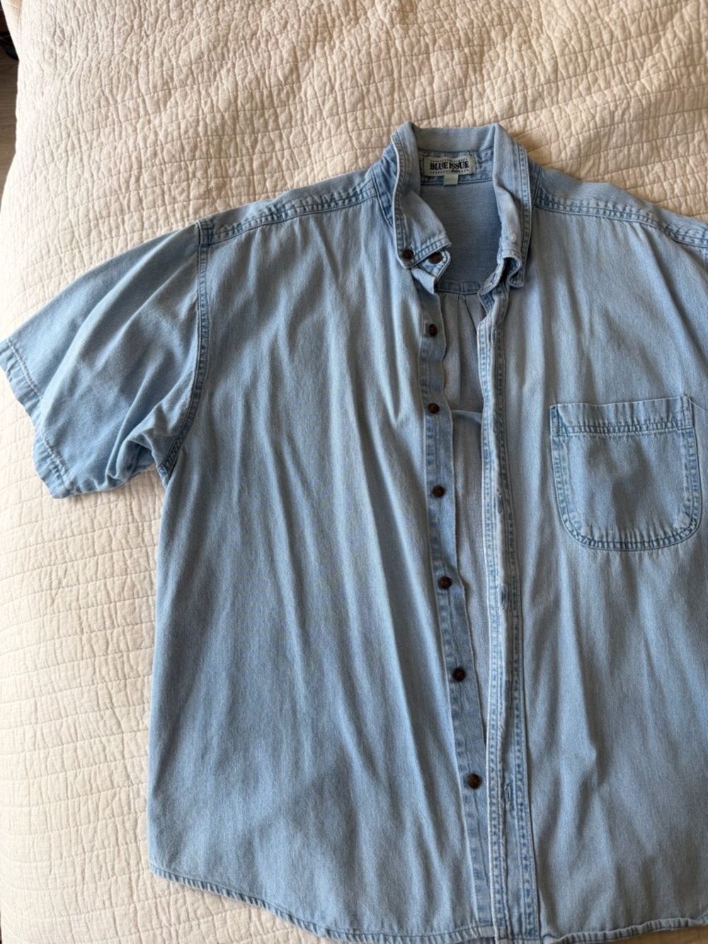 Short sleeve denim button up